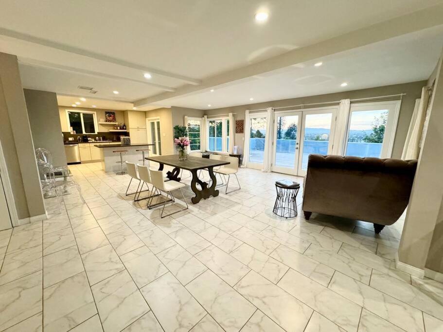#Universal Apartment Los Angeles Exterior foto