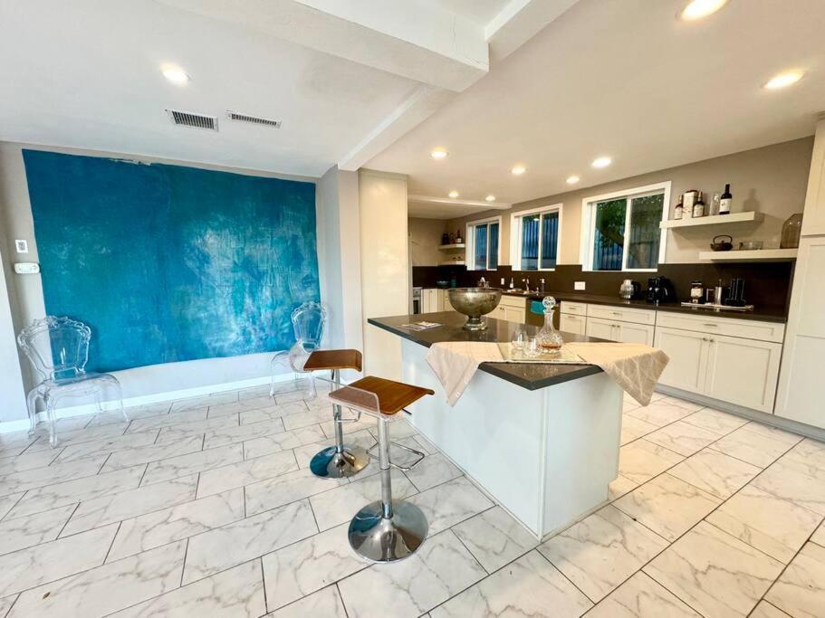 #Universal Apartment Los Angeles Exterior foto